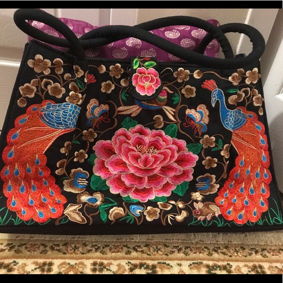 Large Embroidered handbag - Picture 8 of 8